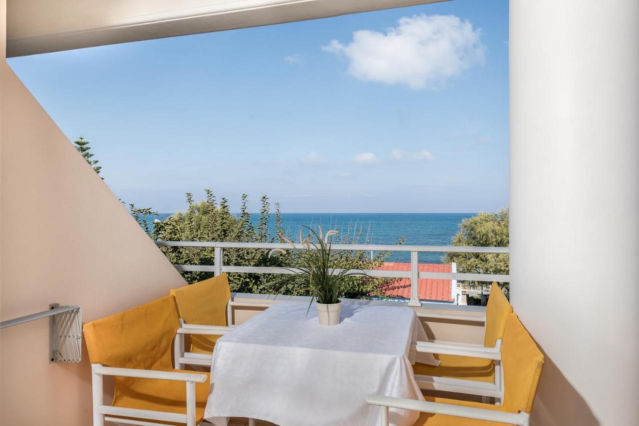Angela Beach Aparthotel Platanés Екстериор снимка